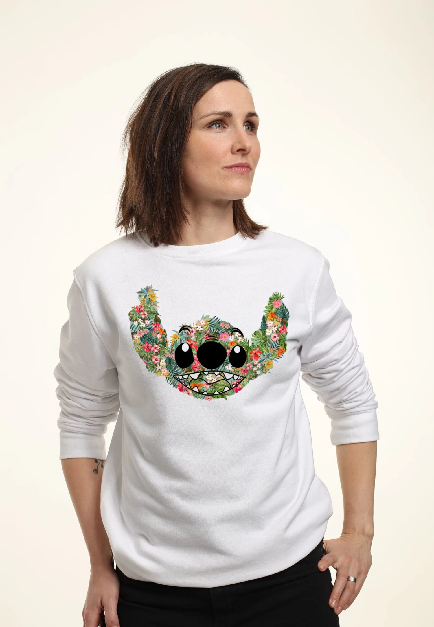 Disney Lilo & Stitch Stitch FloralFelpaWhite Donna Felpe H3A21J6RH-A11 3 Disney Lilo & Stitch Stitch FloralFelpaWhite Donna Felpe H3A21J6RH-A11 - immagine 3