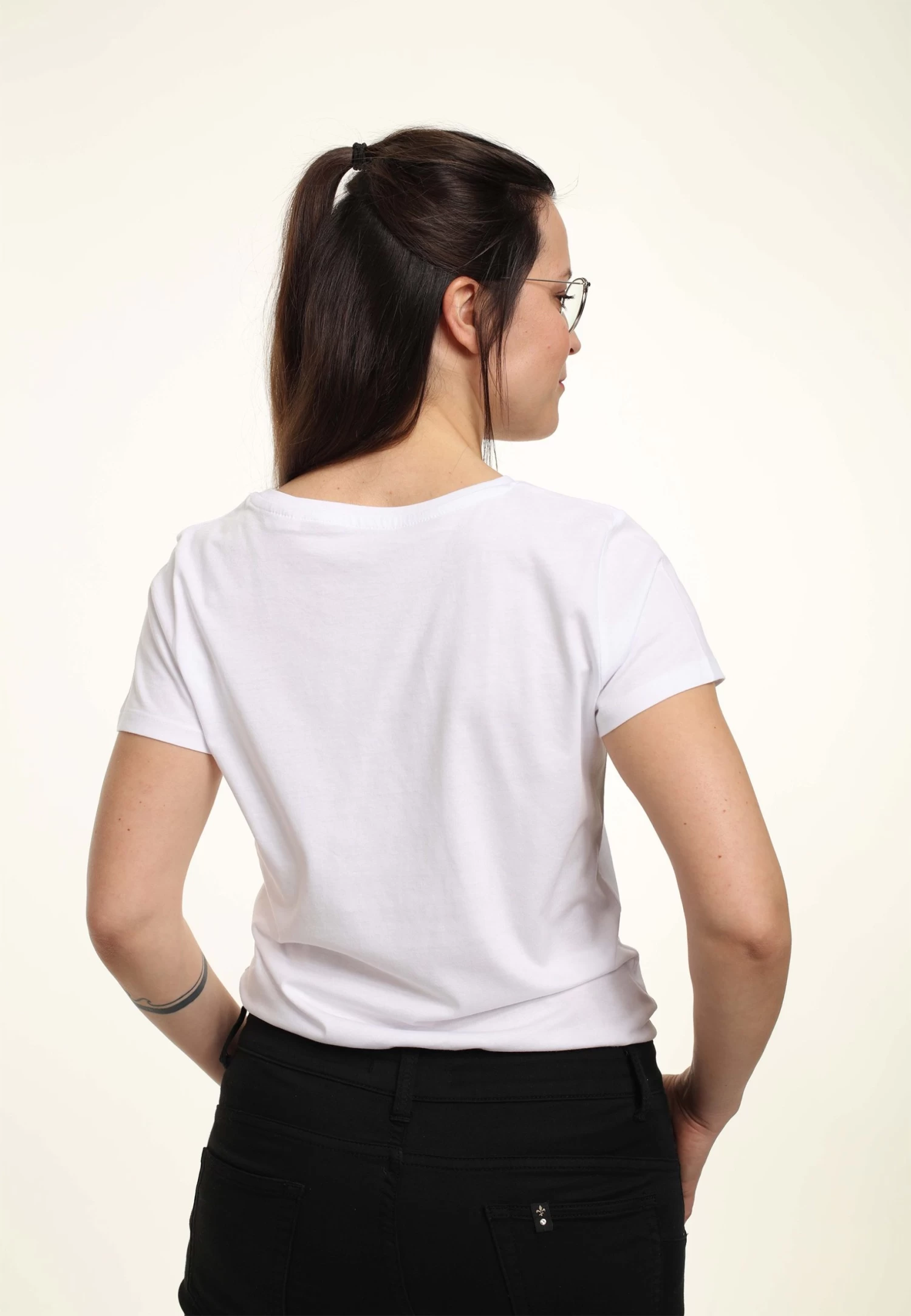 Disney Mickey Classic Mickey Mouse RosesT-Shirt Con StampaWhite Donna T-shirt E Top H3A21D25X-A11 2 Disney Mickey Classic Mickey Mouse RosesT-Shirt Con StampaWhite Donna T-shirt E Top H3A21D25X-A11 - immagine 2